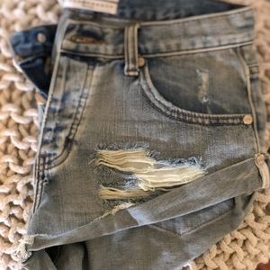 One Teaspoon “Bandits” shorts